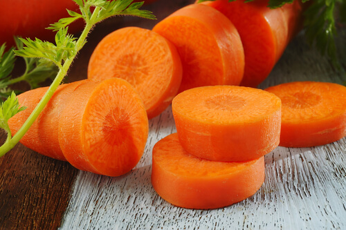 польза моркови для кожи